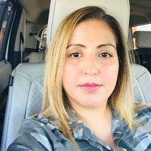 Meet your Posher, Lydia